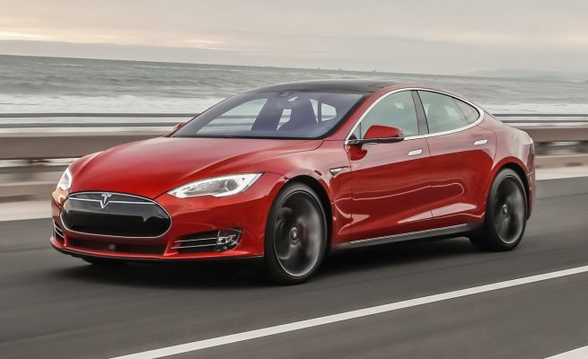 Pencuri ini Berhasil Bawa Kabur Tesla Model S, Peretasan Modal Utamanya