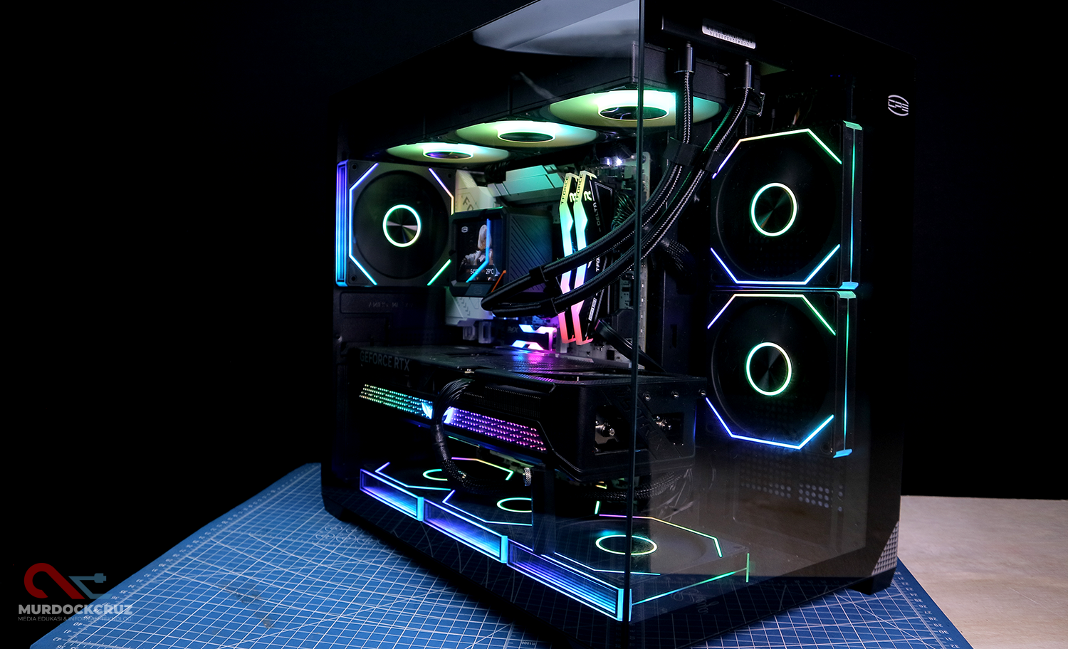 Mitos atau Fakta: Casing PC Tempered Glass Bikin Panas?